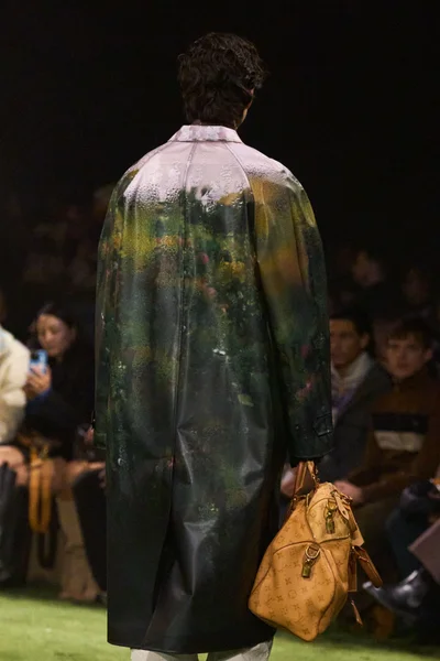 Look 72